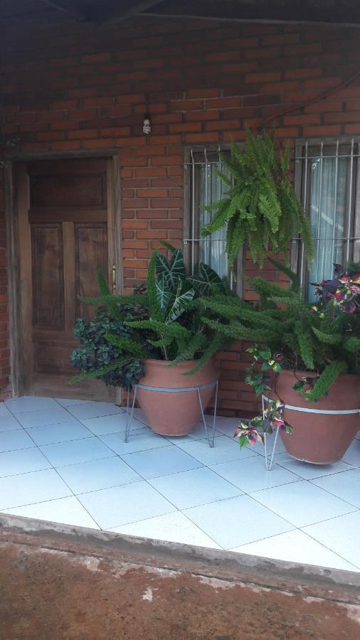 Villa Casa Lucy Puerto Iguazú Exterior foto